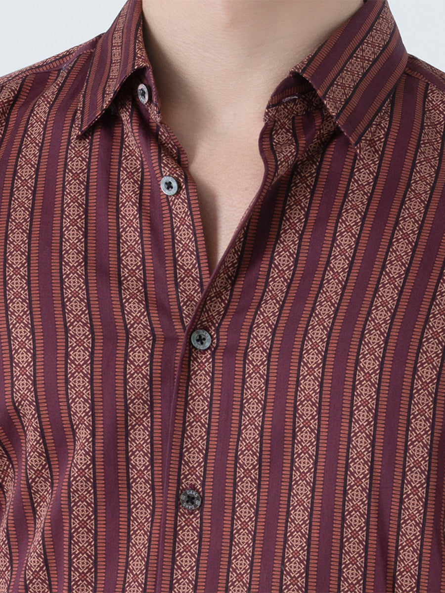 DAKS เสื้อเชิ้ต ผู้ชาย แขนยาว Smart Fit สีแดงเข้ม