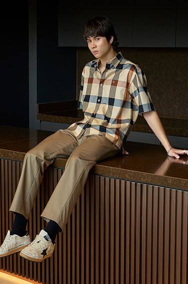 DAKS เสื้อเชิ้ต ผู้ชาย แขนยาว Smart Fit สีแดงเข้ม