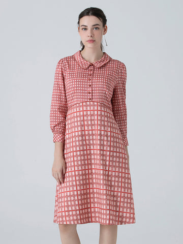 DAKS ชุดเดรส ผู้หญิง แขนยาว ลายเชค ทรง Regular Fit สีชมพู