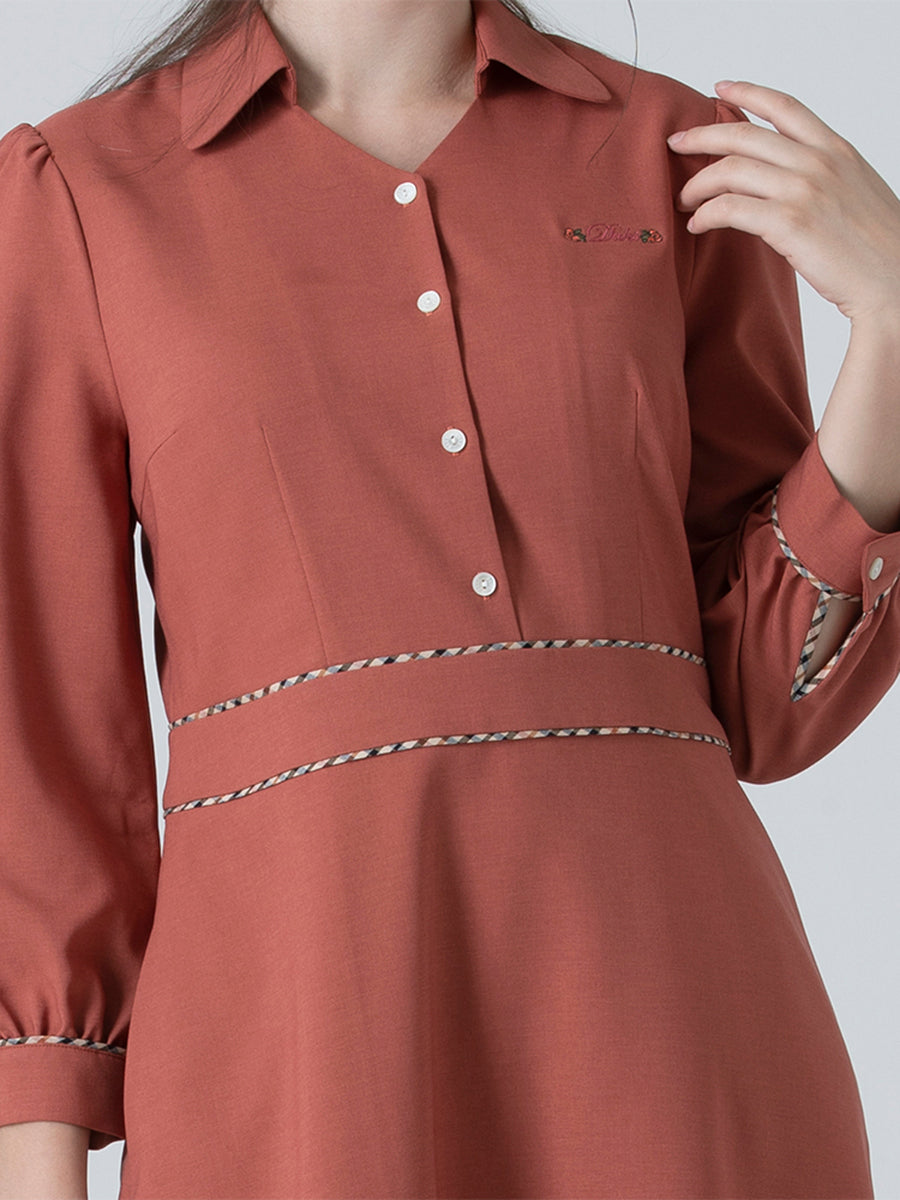 DAKS ชุดเดรส ผู้หญิง แขนยาว ทรง Regular Fit สีชมพู