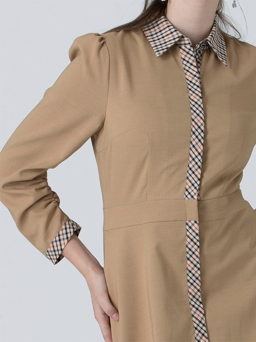 DAKS ชุดเดรส ผู้หญิง แขนยาว แต่งลายเชค ทรง Regular Fit สีน้ำตาล