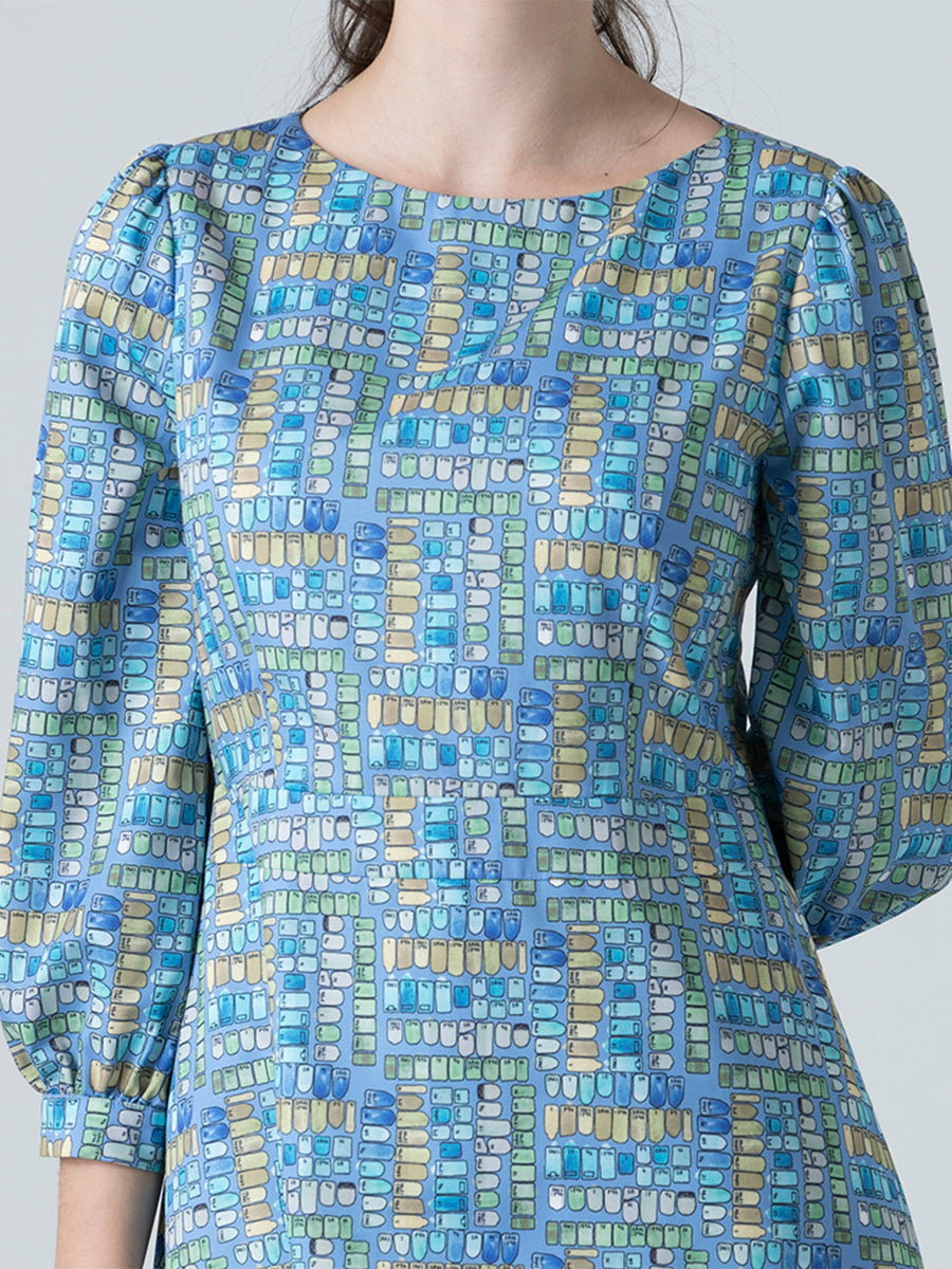 DAKS ชุดเดรส ผู้หญิง แขนยาว ทรง Regular Fit สีฟ้าอ่อน